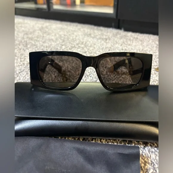 Saint Laurent SL654 Black Sunglasses - Picture 8 of 15